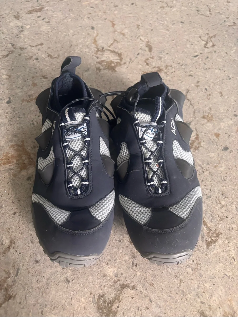 AG 1001 Aquatic Training Show men's size 8